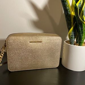 Michael Kors Gold Jet Set Large Crossbody Bag